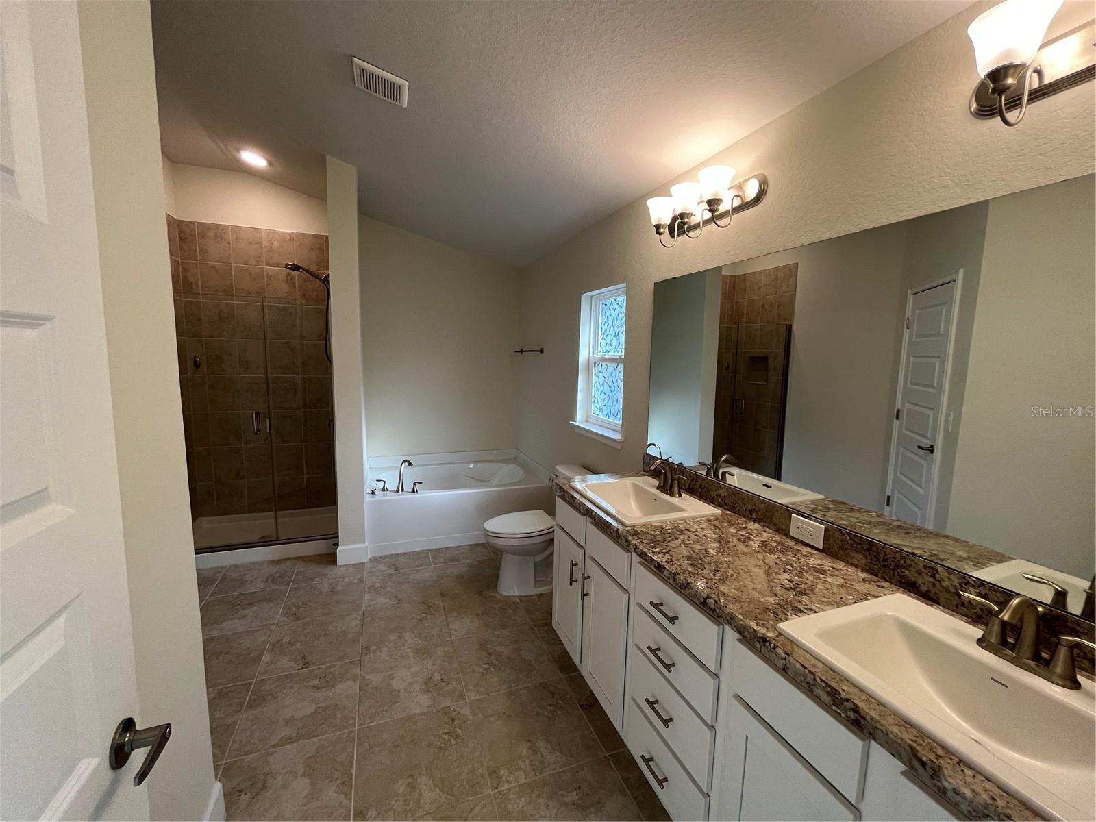 KRENSON BAY - Residential