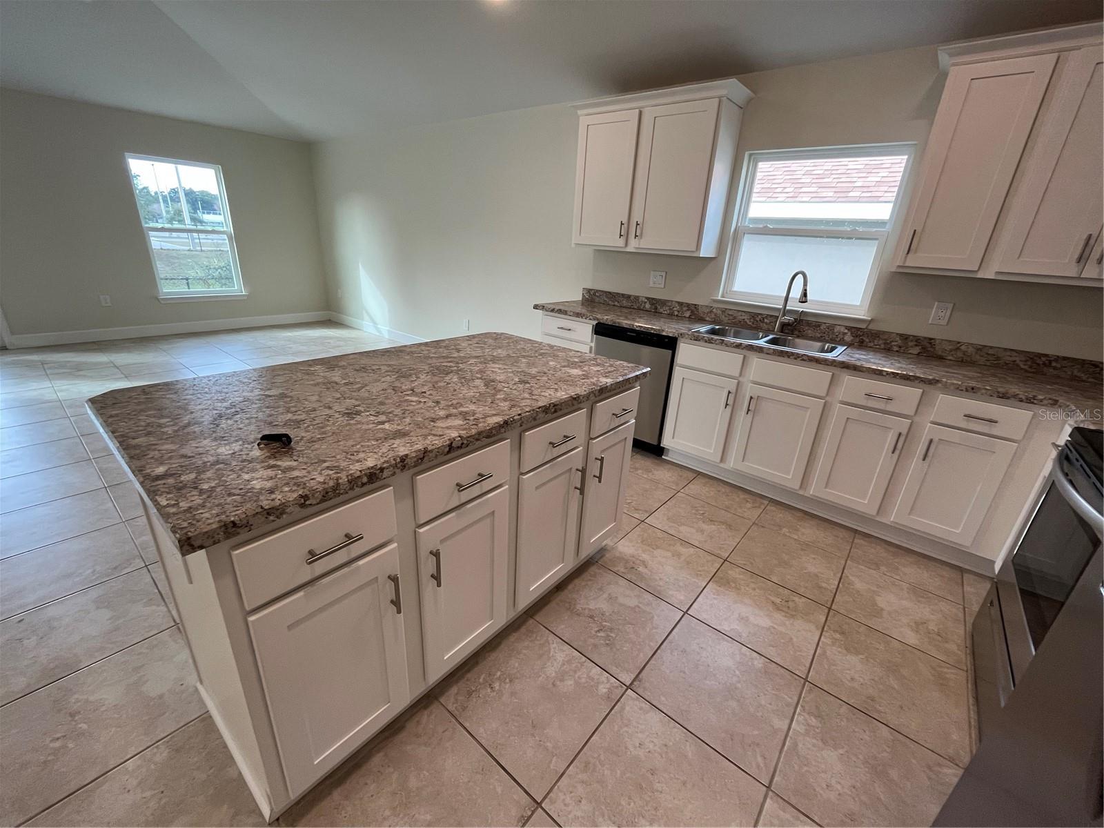 KRENSON BAY - Residential