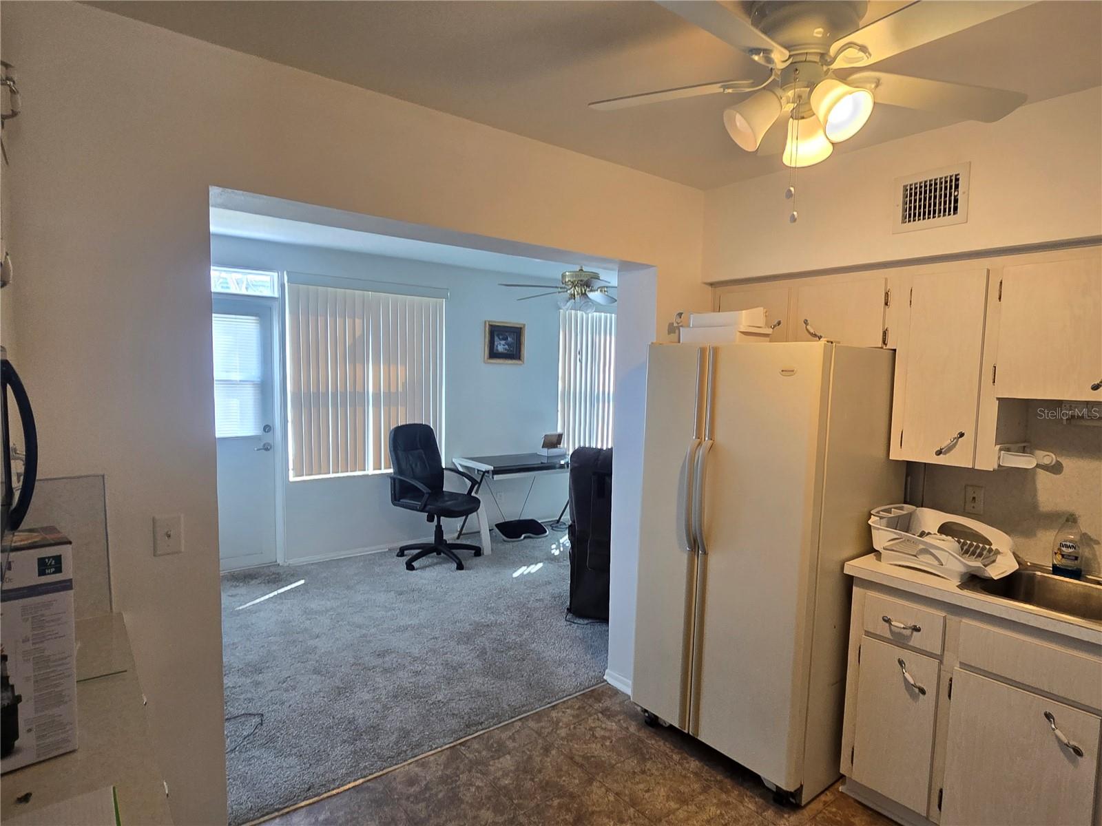 ON TOP OF THE WORLD - Residential