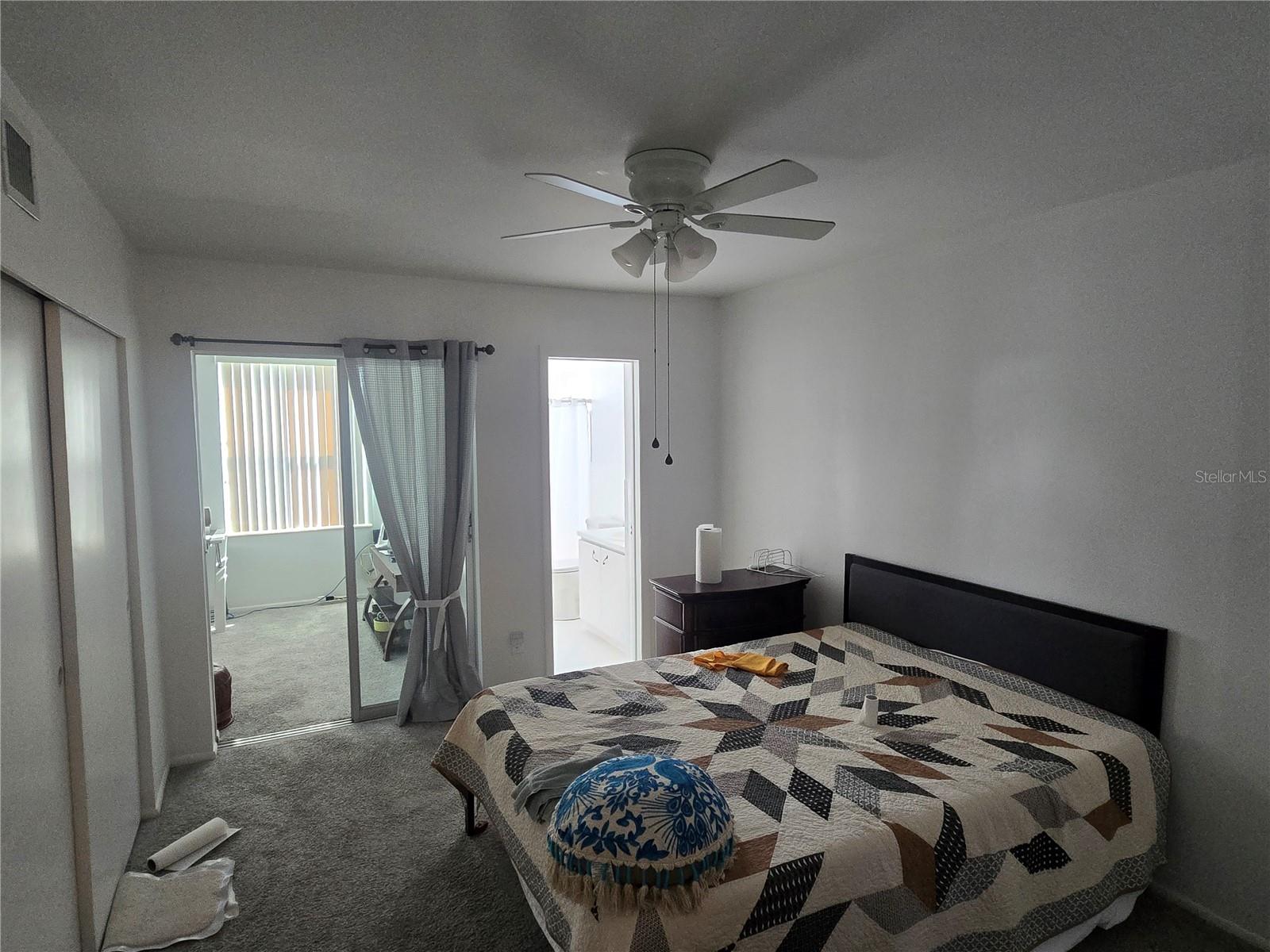 ON TOP OF THE WORLD - Residential