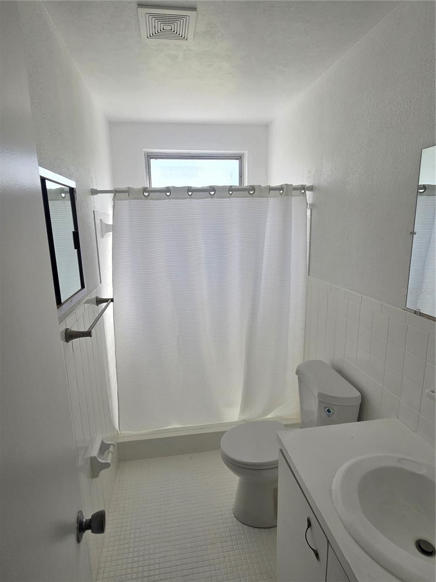 ON TOP OF THE WORLD - Residential