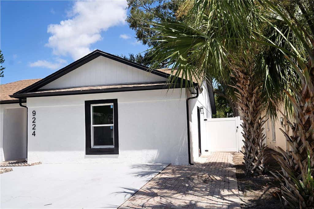 Photo of 9224 Camino Villa Boulevard, Tampa, FL 33635 (MLS # TB8539963)