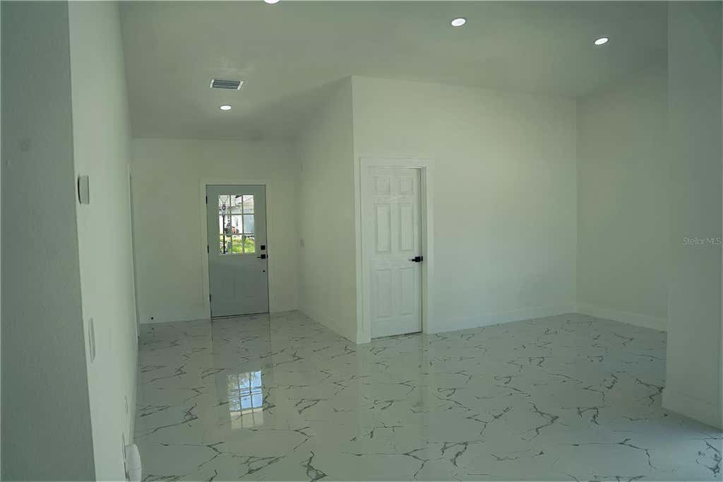 Photo of 9224 Camino Villa Boulevard, Tampa, FL 33635 (MLS # TB8539963)
