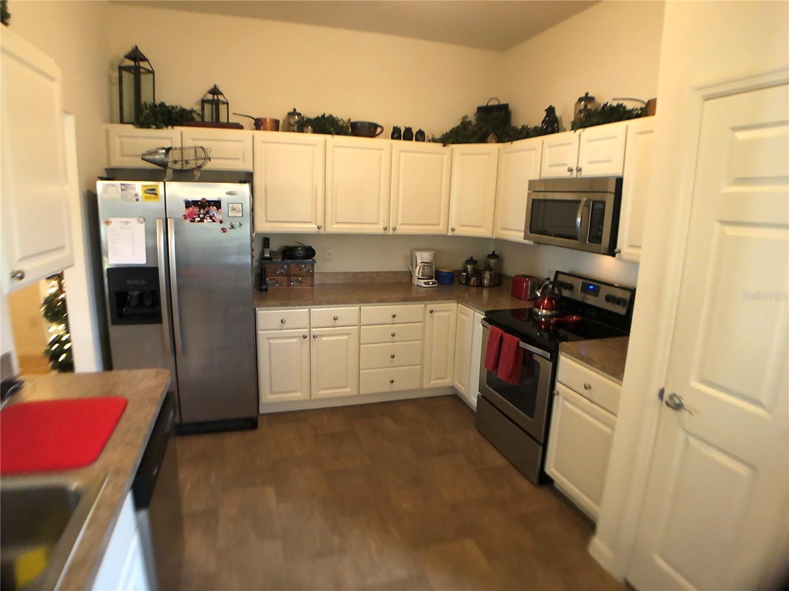 VILLAGES OF SUMTER - Residential Lease