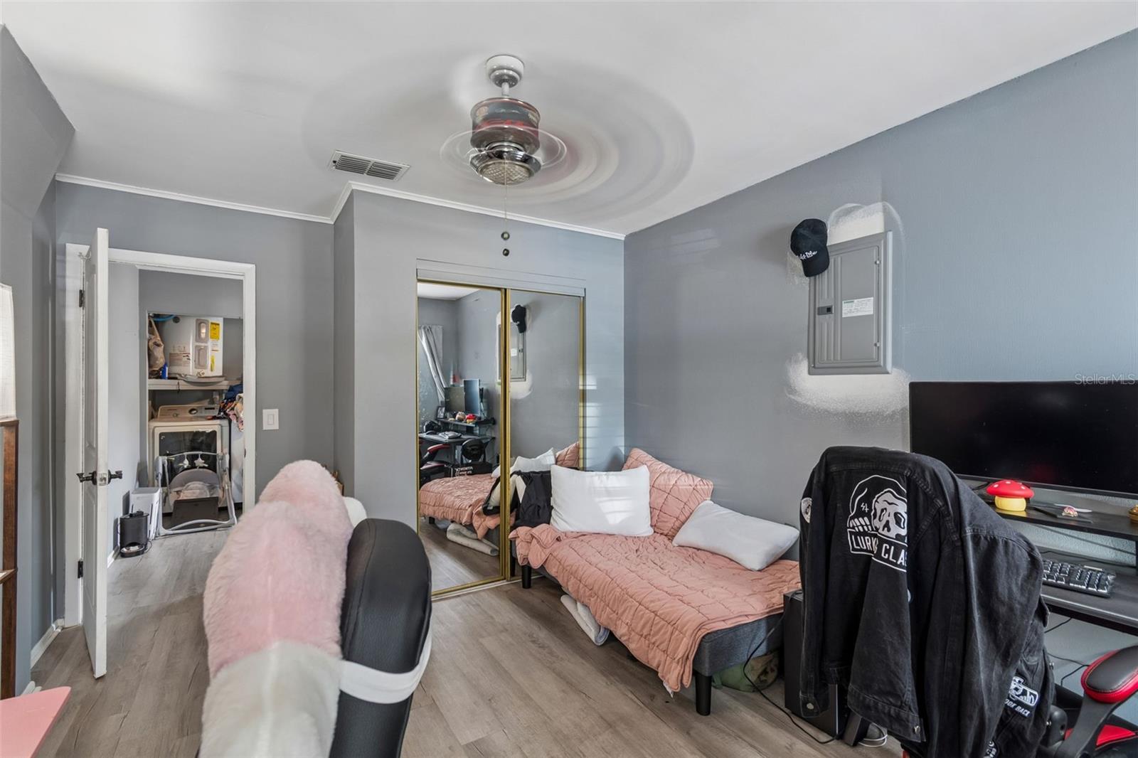 MOON LAKE ESTATES - Residential