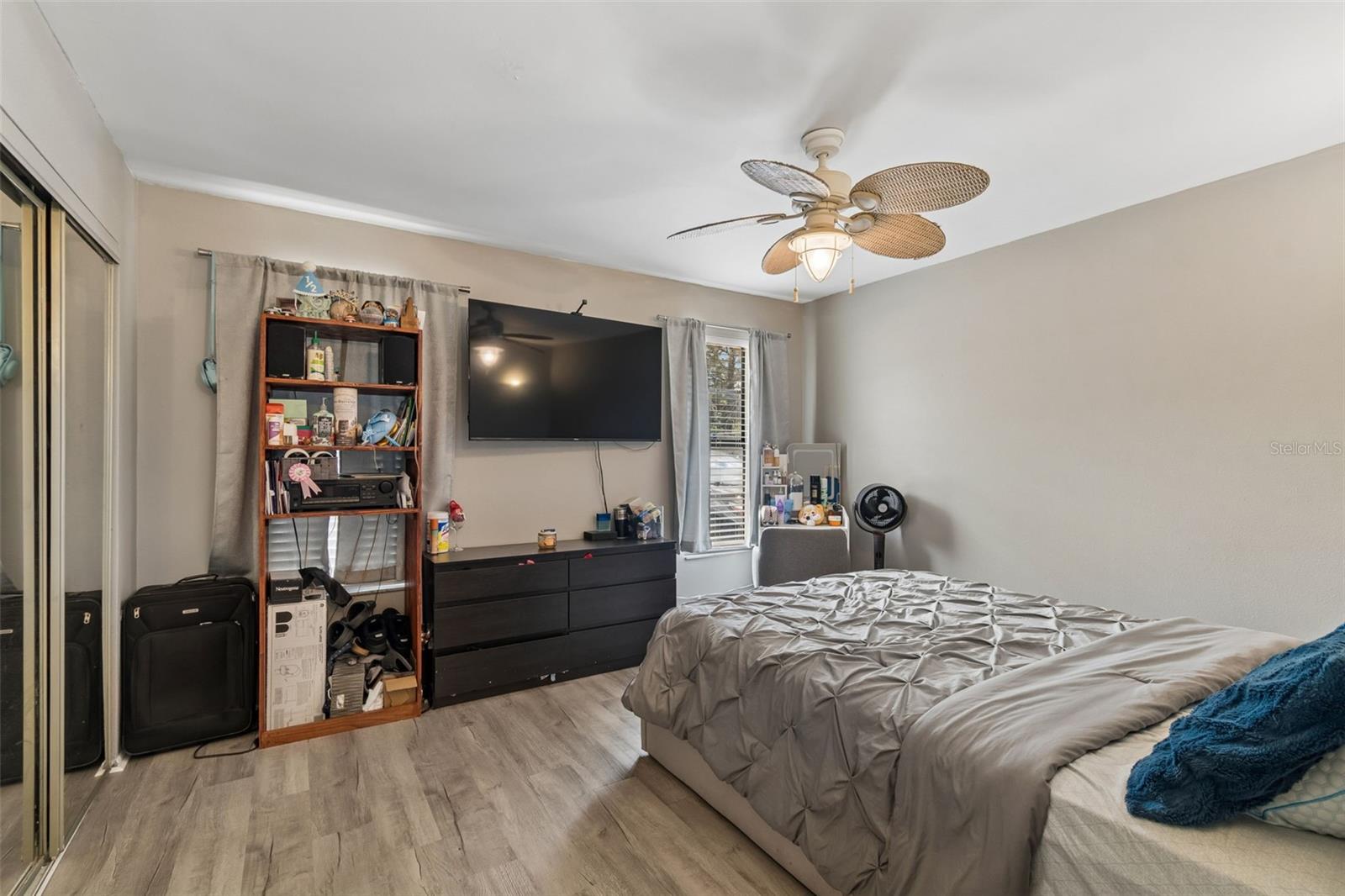 MOON LAKE ESTATES - Residential