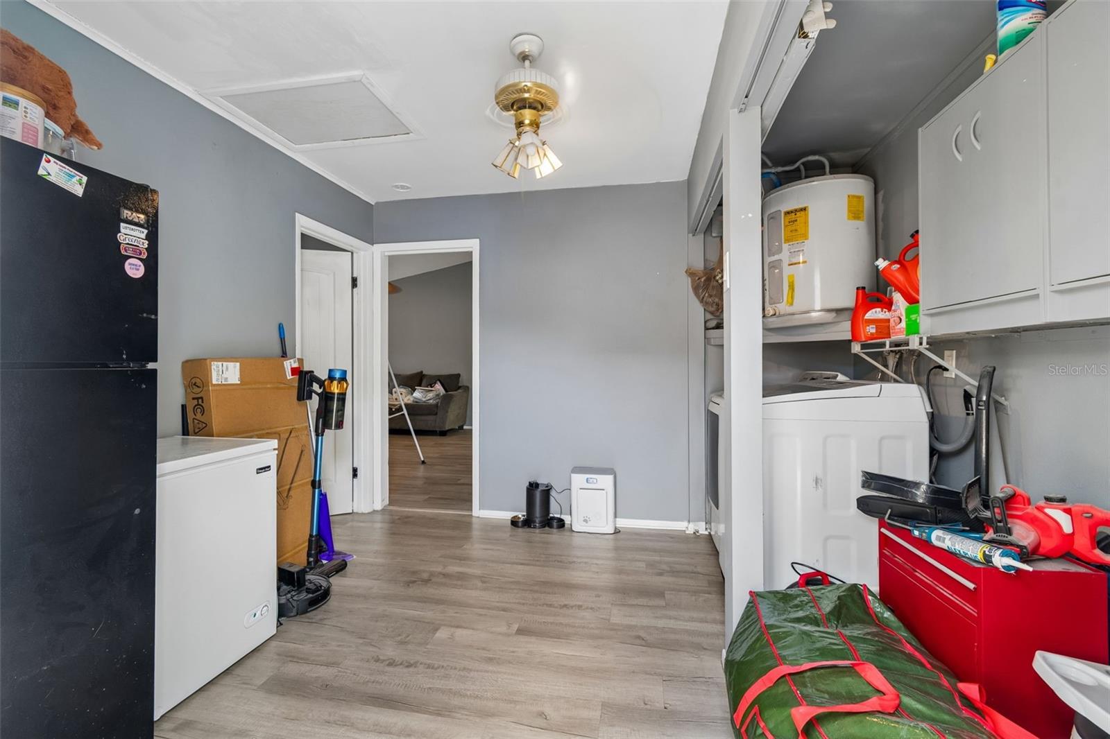 MOON LAKE ESTATES - Residential