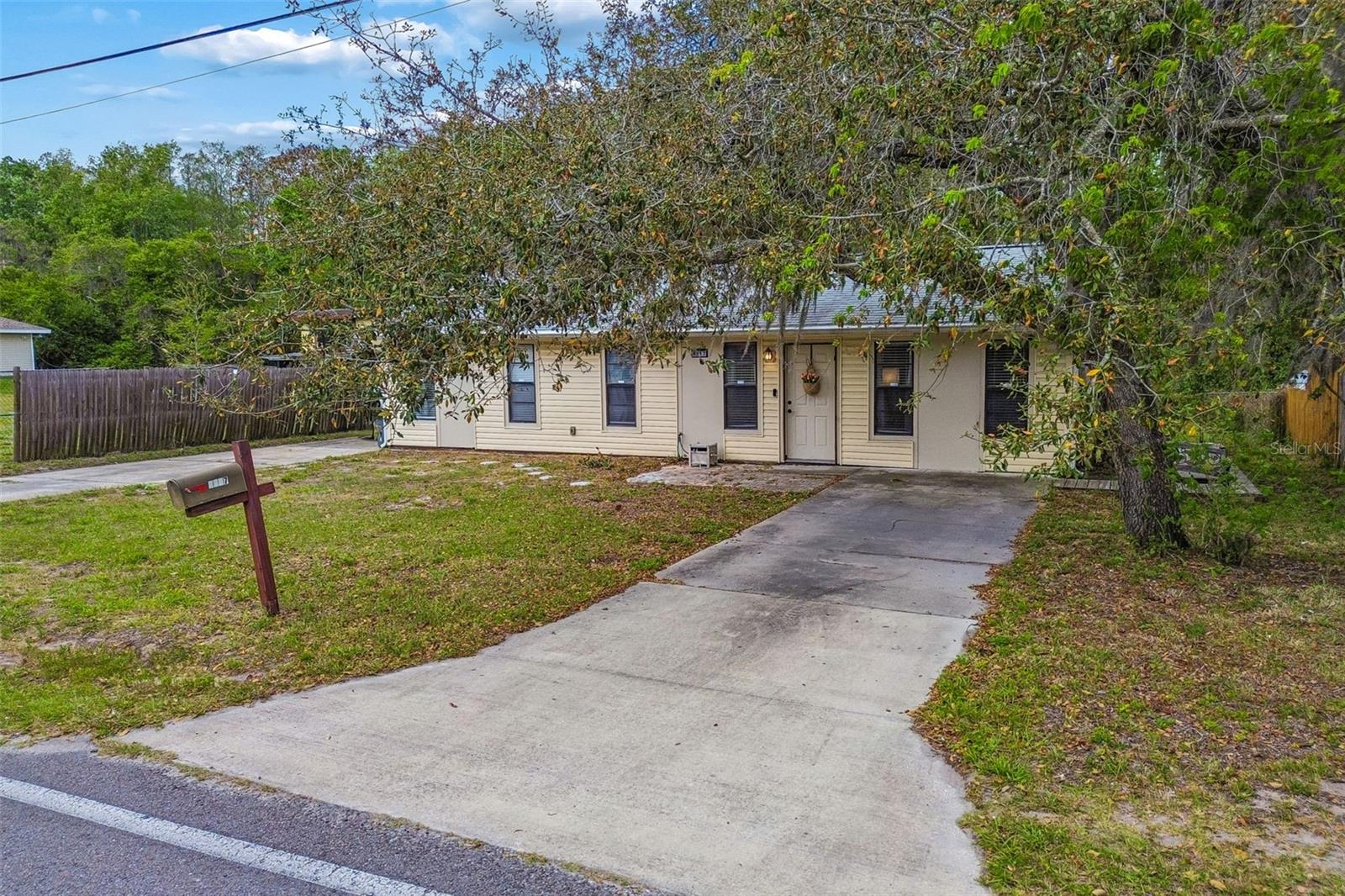 MOON LAKE ESTATES - Residential