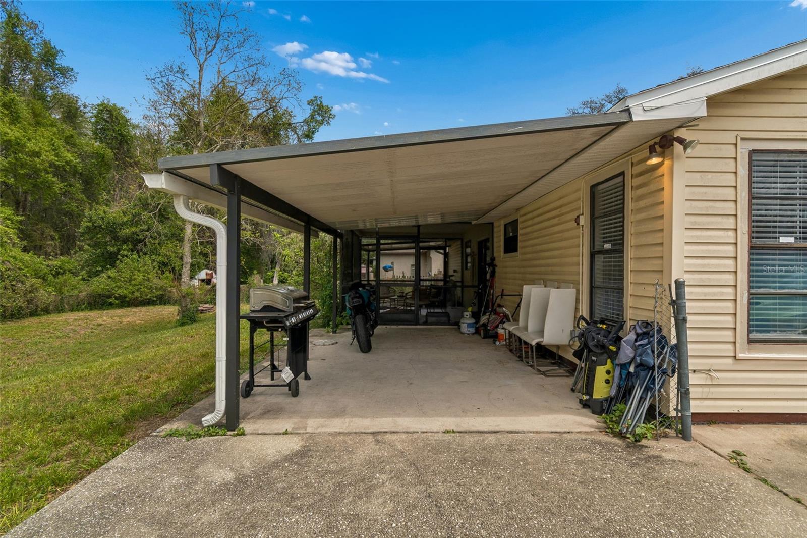 MOON LAKE ESTATES - Residential