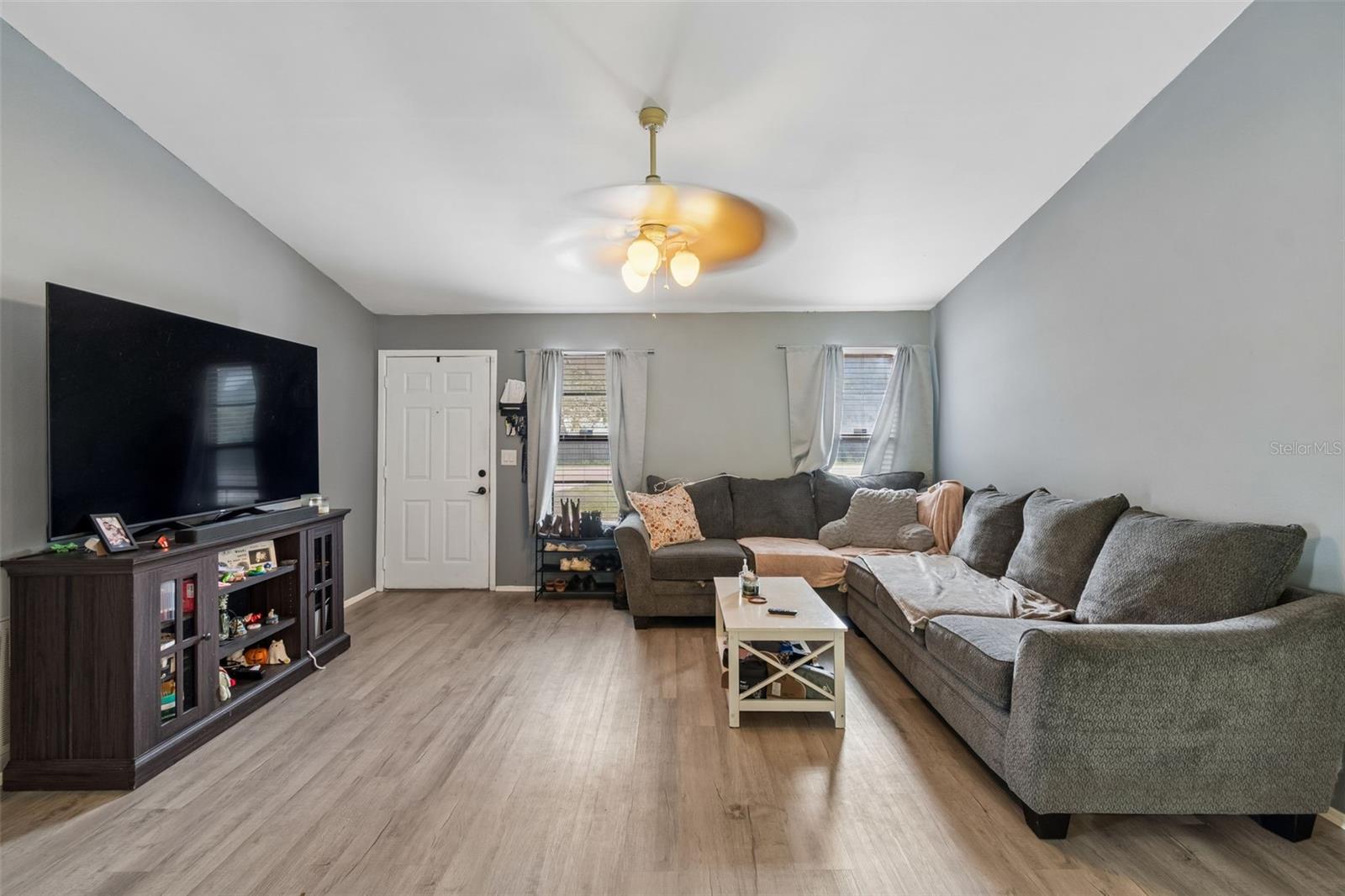 MOON LAKE ESTATES - Residential