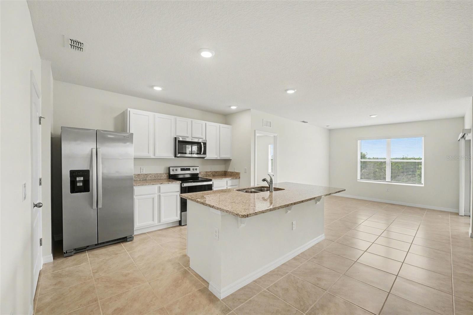 LAKES/LAUREL HLNDS PH 2B - Residential