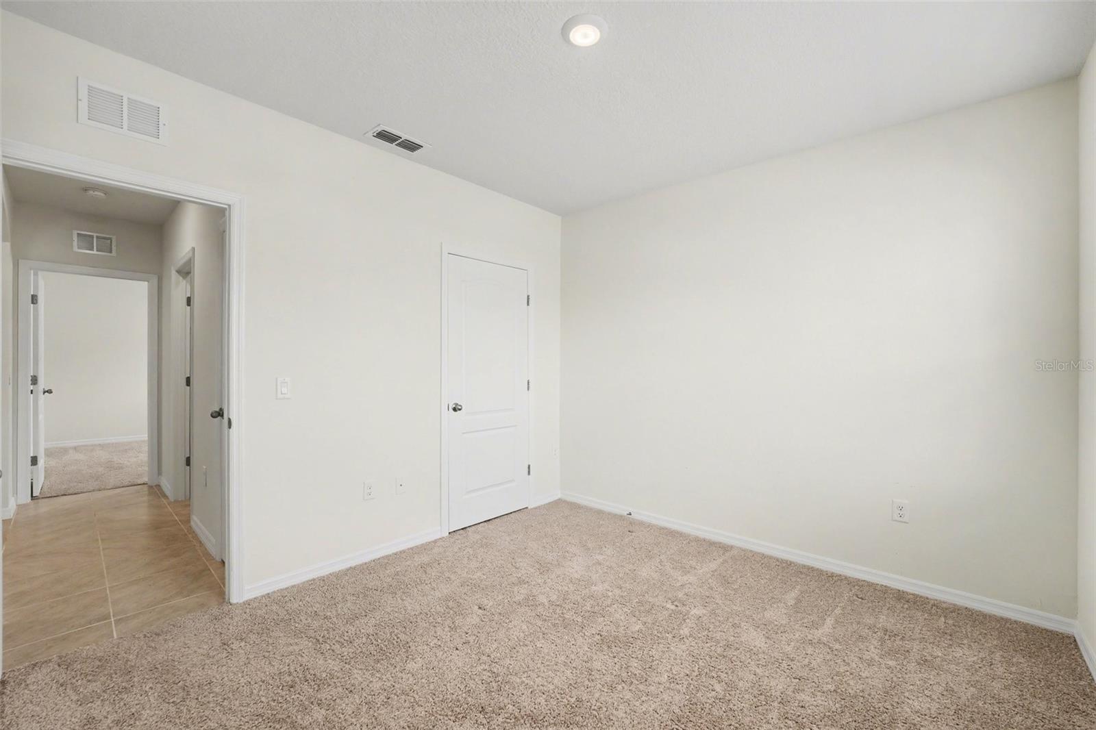 LAKES/LAUREL HLNDS PH 2B - Residential