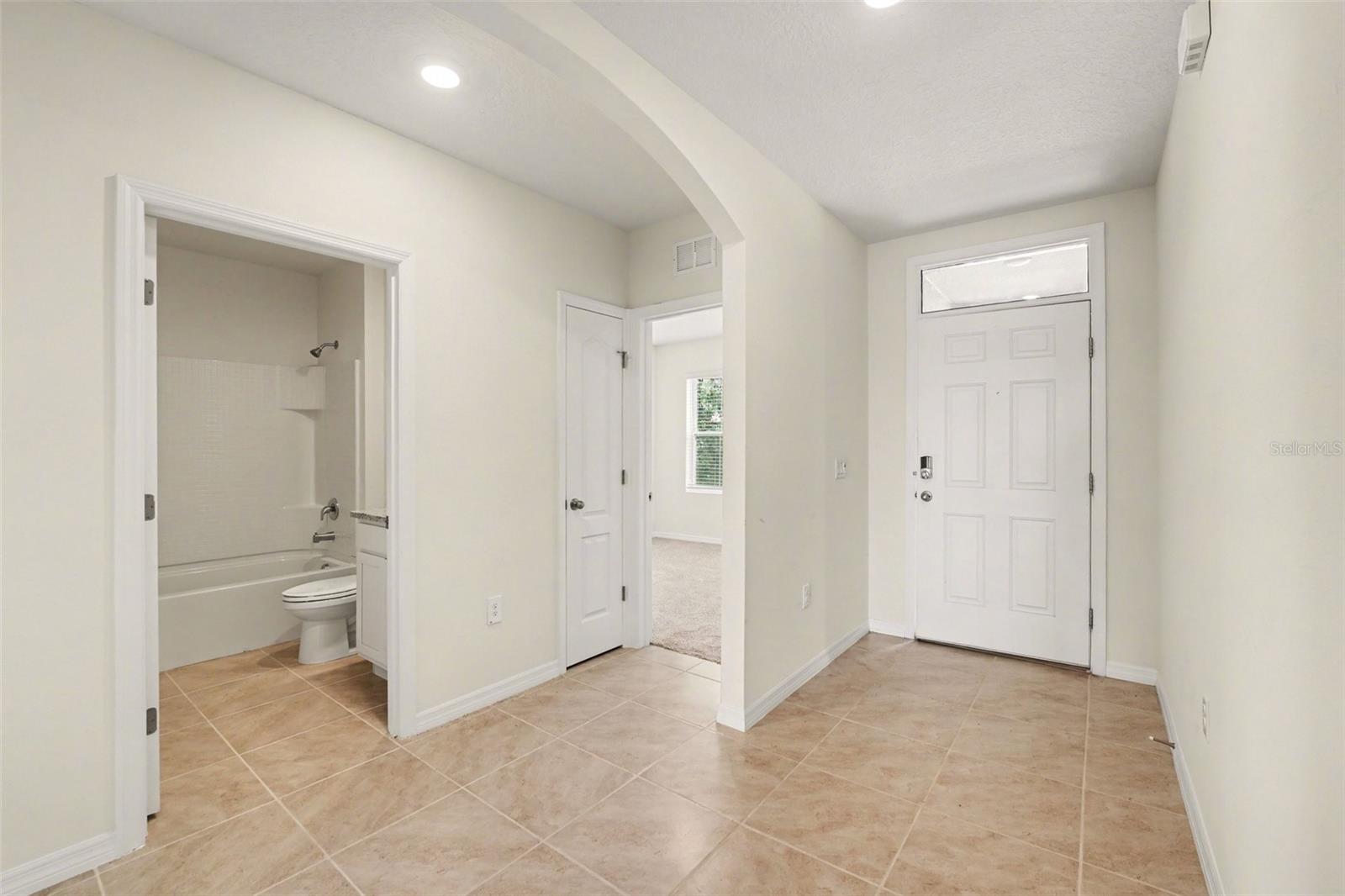 LAKES/LAUREL HLNDS PH 2B - Residential