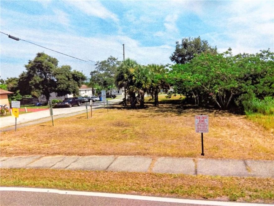 Discover the perfect opportunity to build your dream home on the lovely corner lot.  No HOA fees and a short commute to HWY 27 or I-4.  Property is located on a paved road with electric & water near by.  Buyer to complete their Due Diligence with the city  and or county.