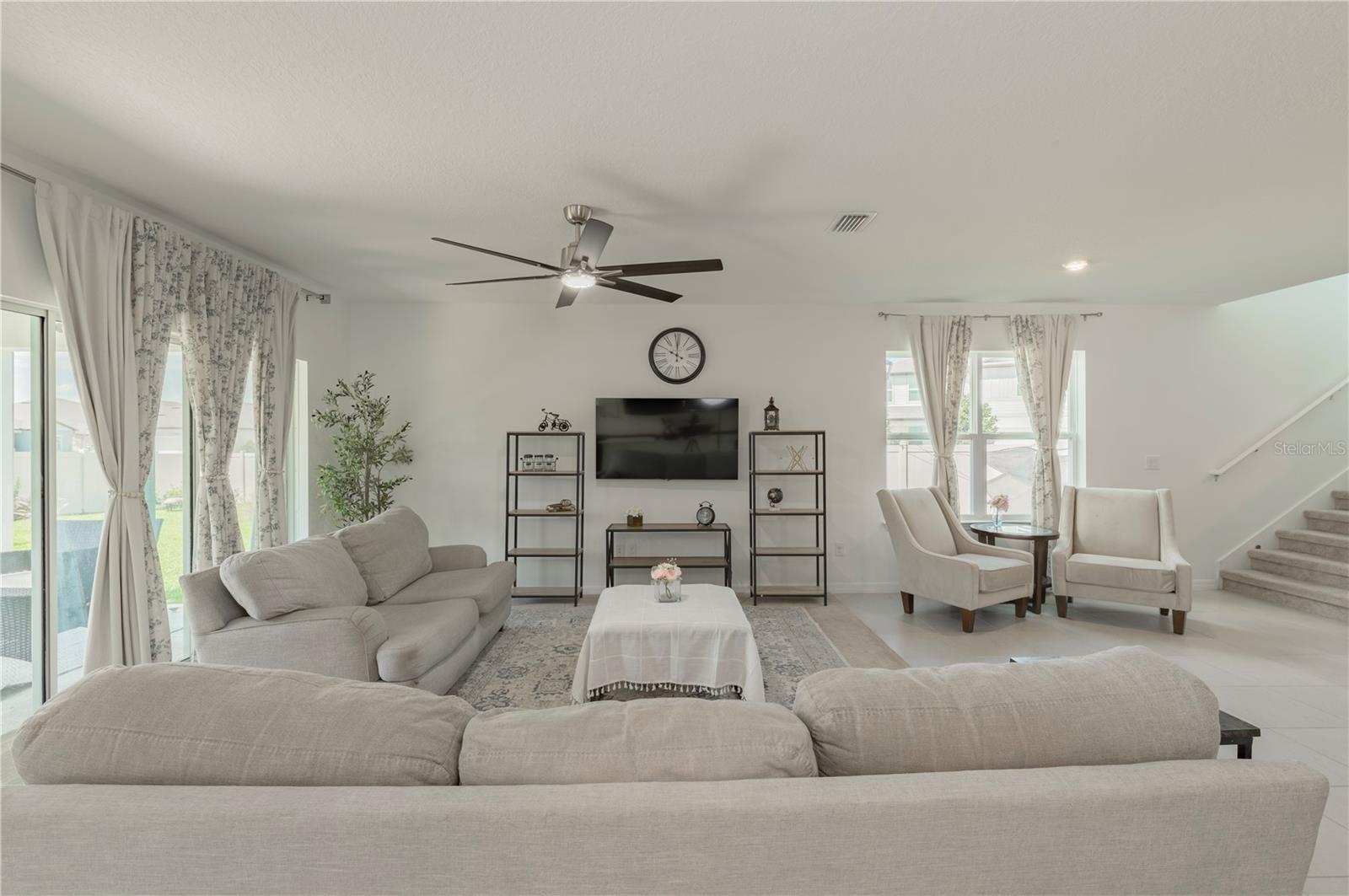 WHISPERING PINES PH 2 - Residential