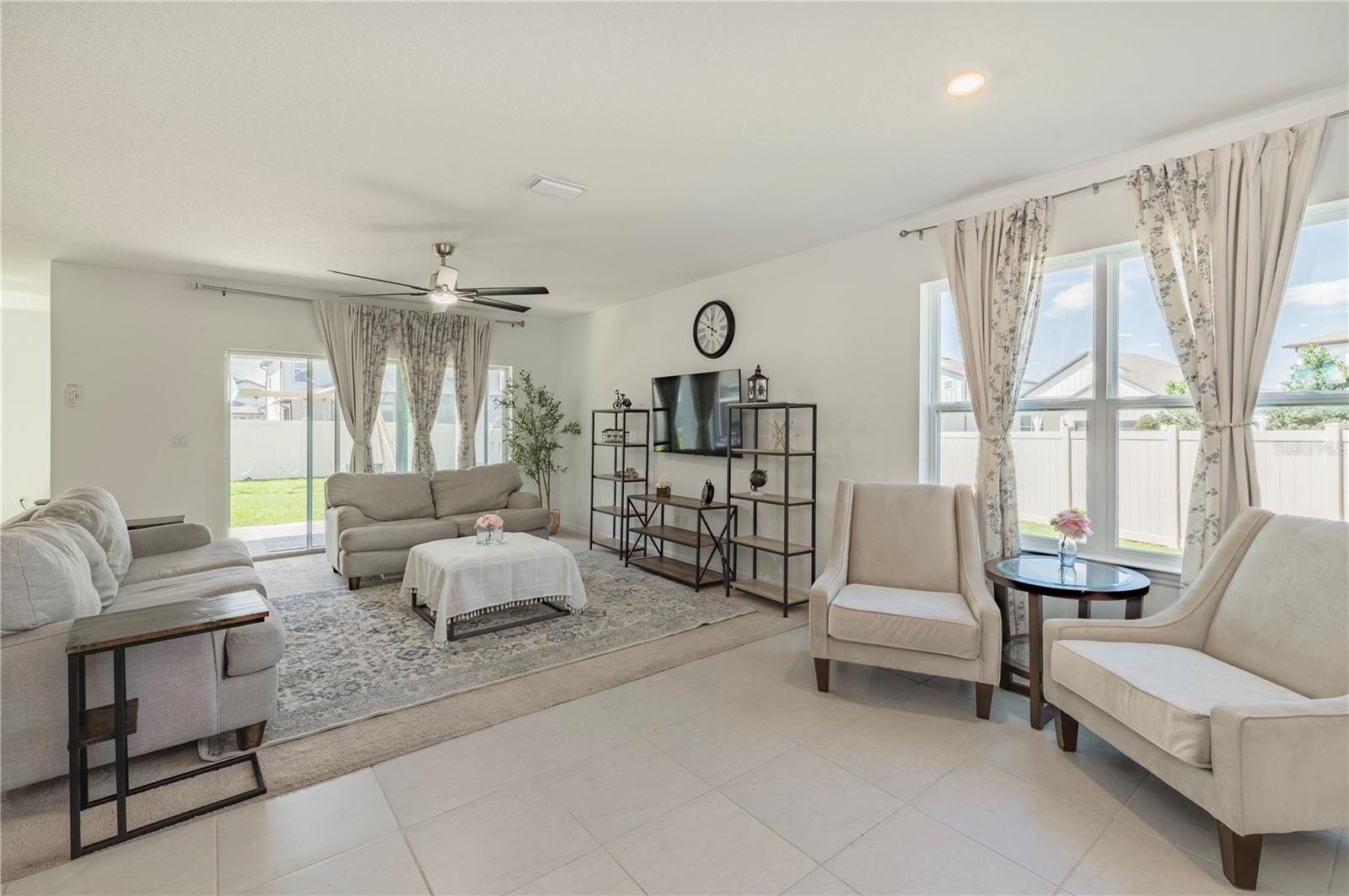 WHISPERING PINES PH 2 - Residential