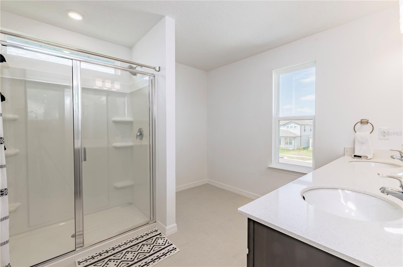 WHISPERING PINES PH 2 - Residential