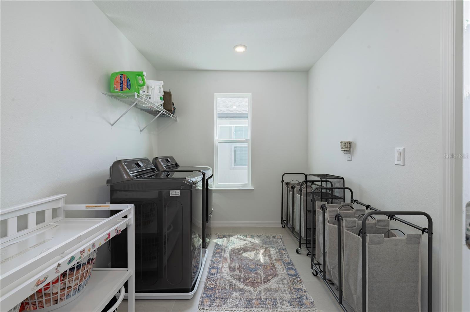 WHISPERING PINES PH 2 - Residential