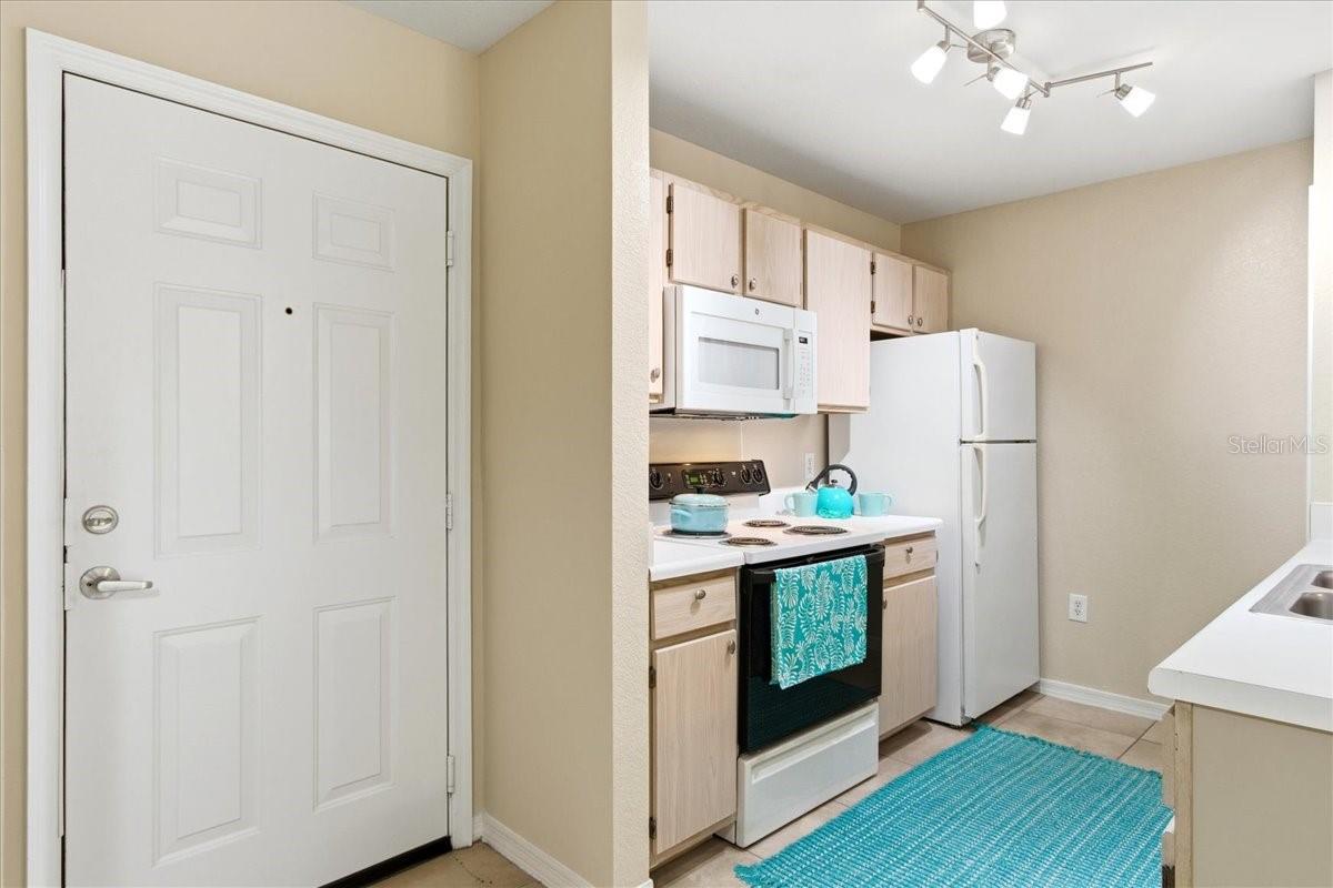 CYPRESS FAIRWAY CONDOMINIUM - Residential