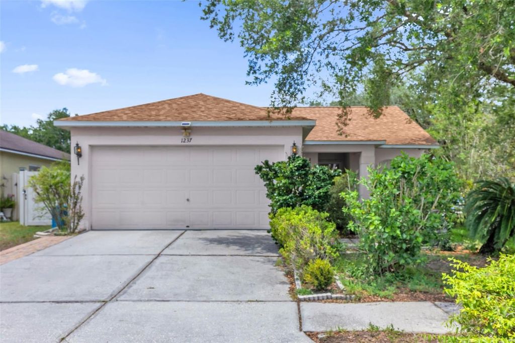 Photo of 1237 Franford Drive, Brandon, FL 33511 (MLS # O6408248)