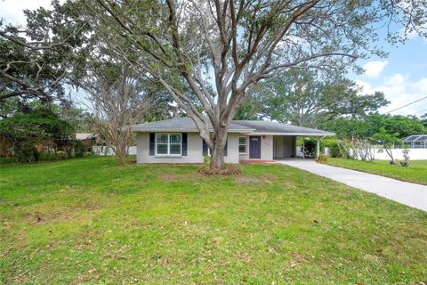 Photo of 719 32nd Avenue W, Palmetto, FL 34221 (MLS # A4654347)