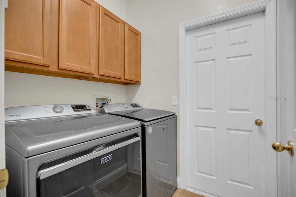 REGENCY ESTATES - Residential