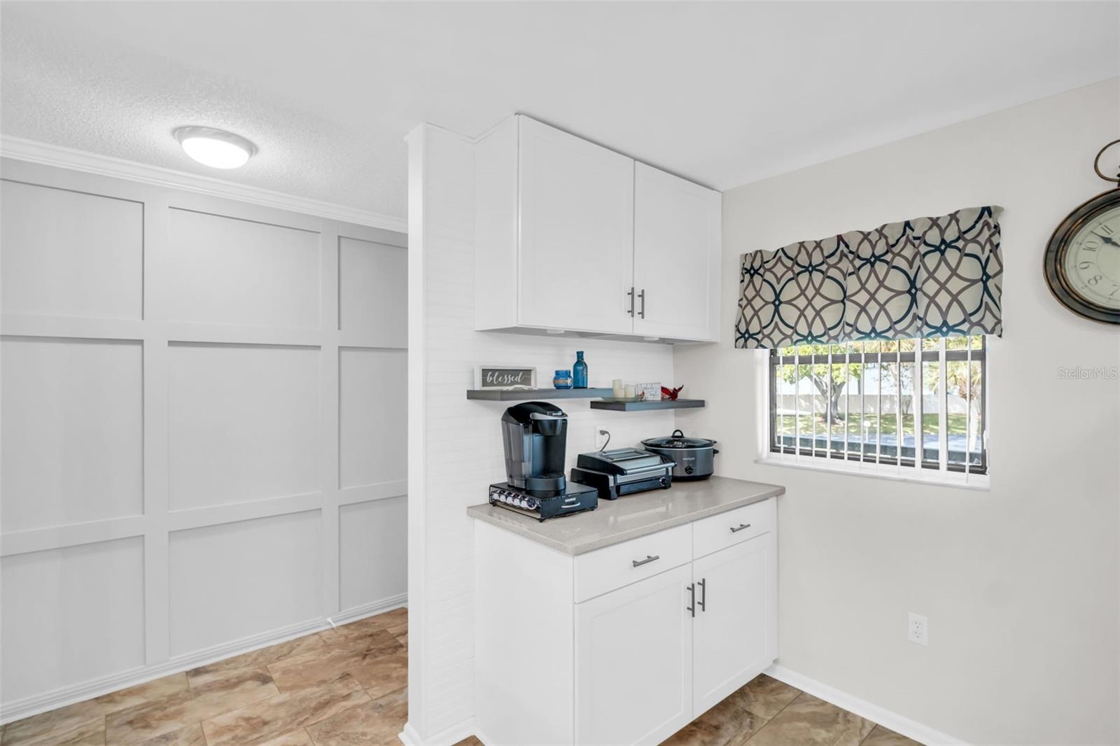 LANDINGS CONDO THE - Residential
