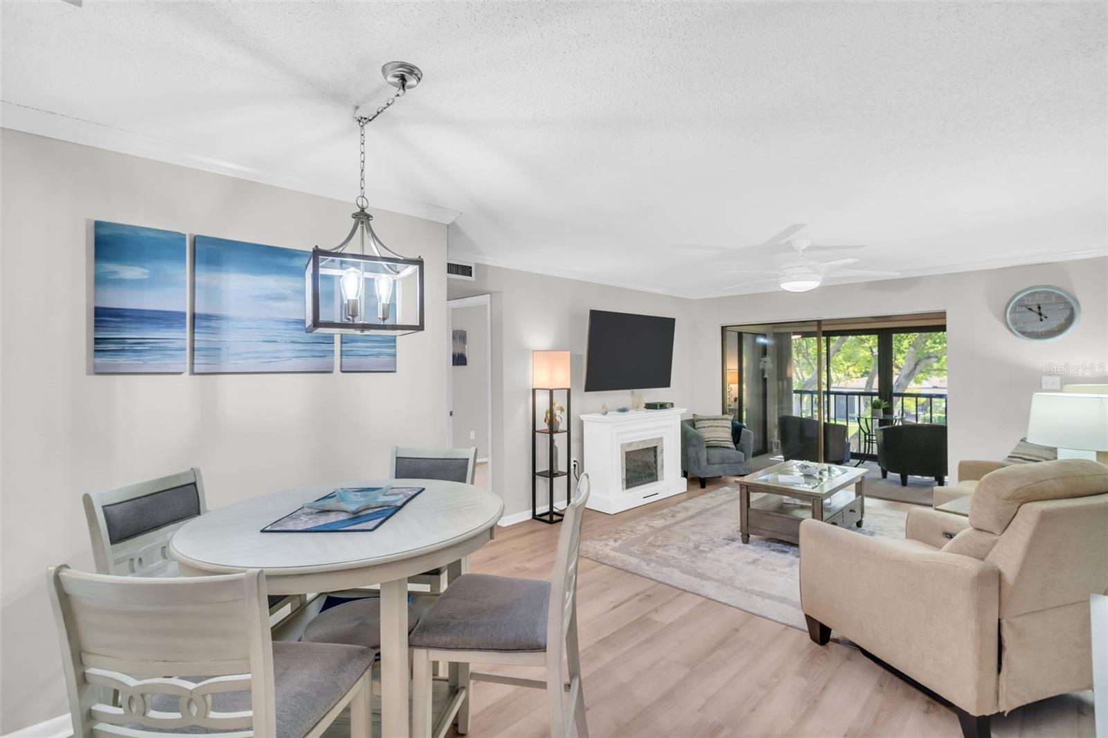 LANDINGS CONDO THE - Residential