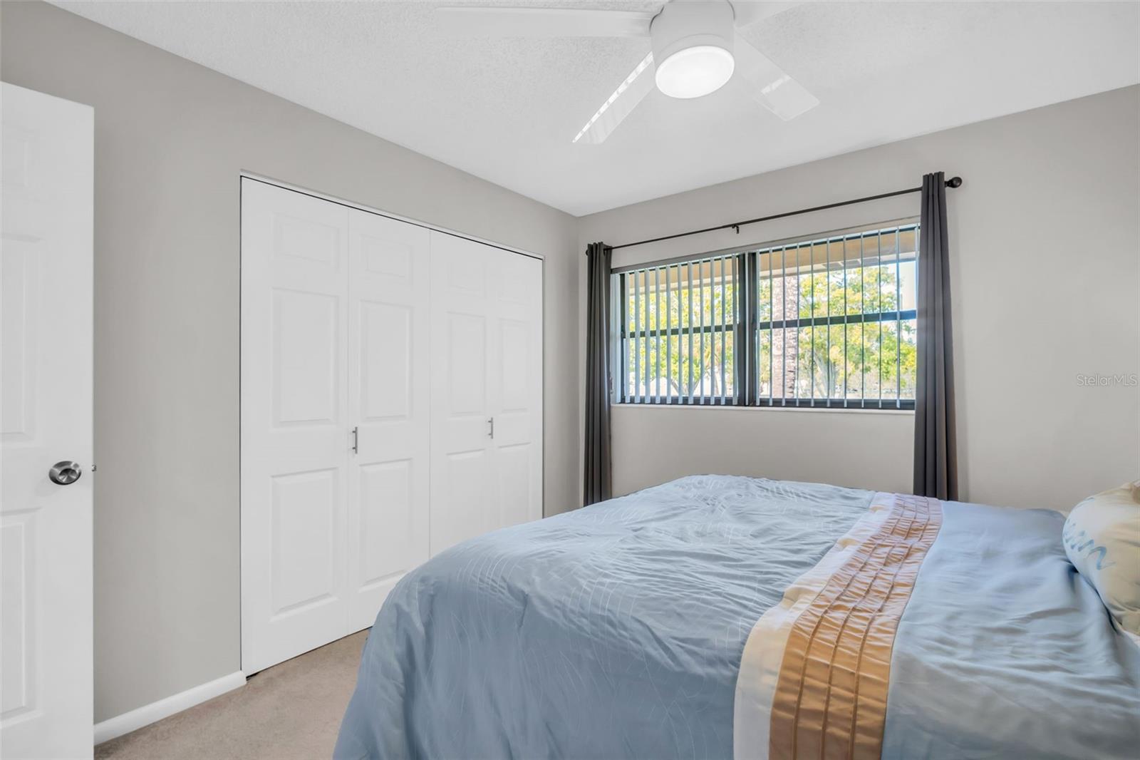 LANDINGS CONDO THE - Residential