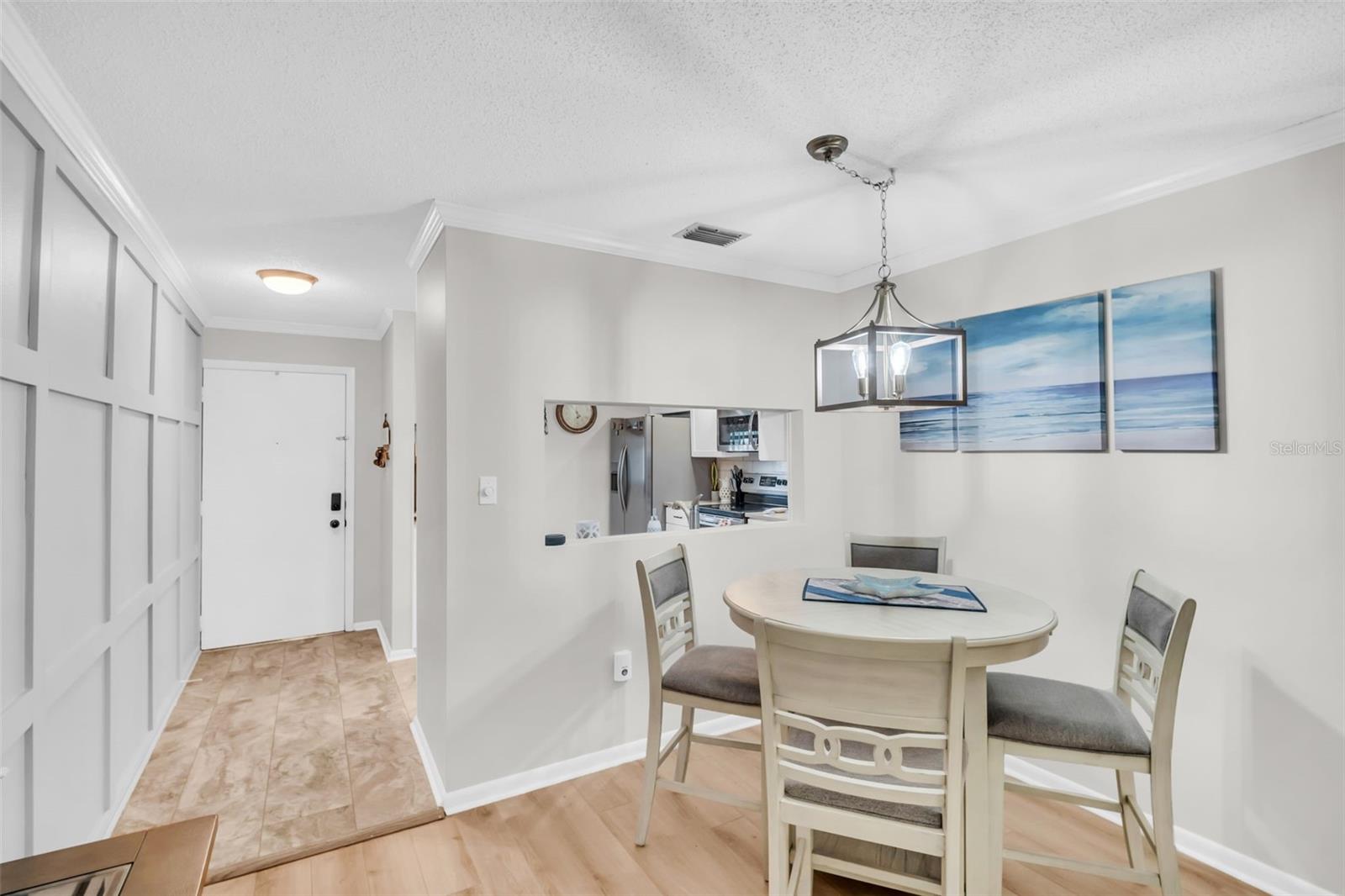 LANDINGS CONDO THE - Residential