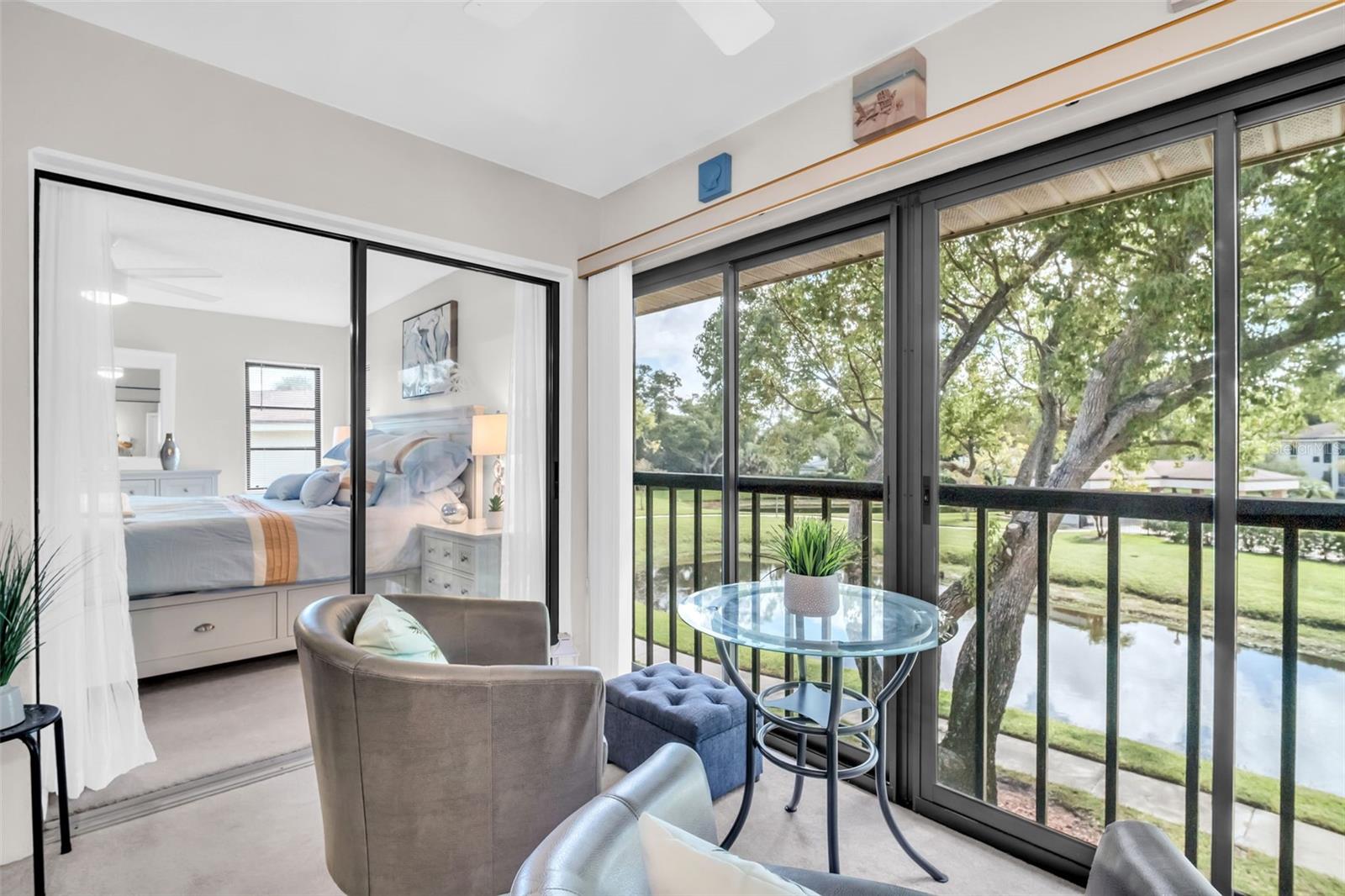 LANDINGS CONDO THE - Residential