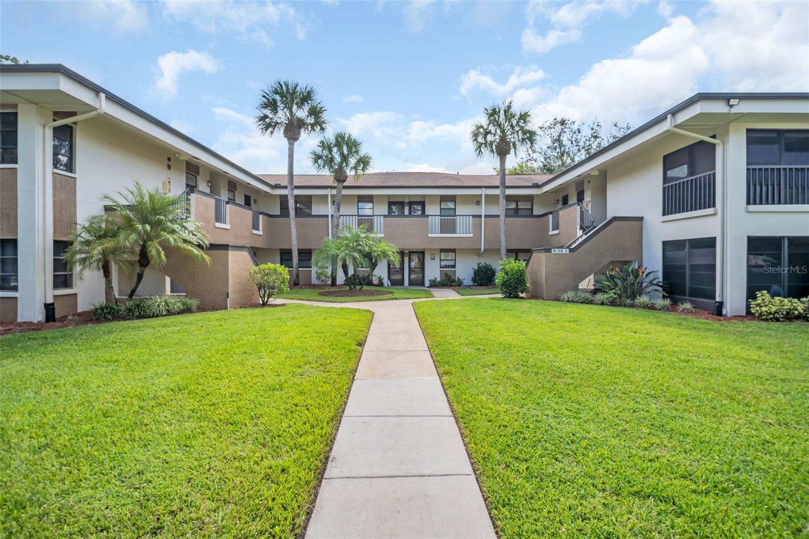 LANDINGS CONDO THE - Residential