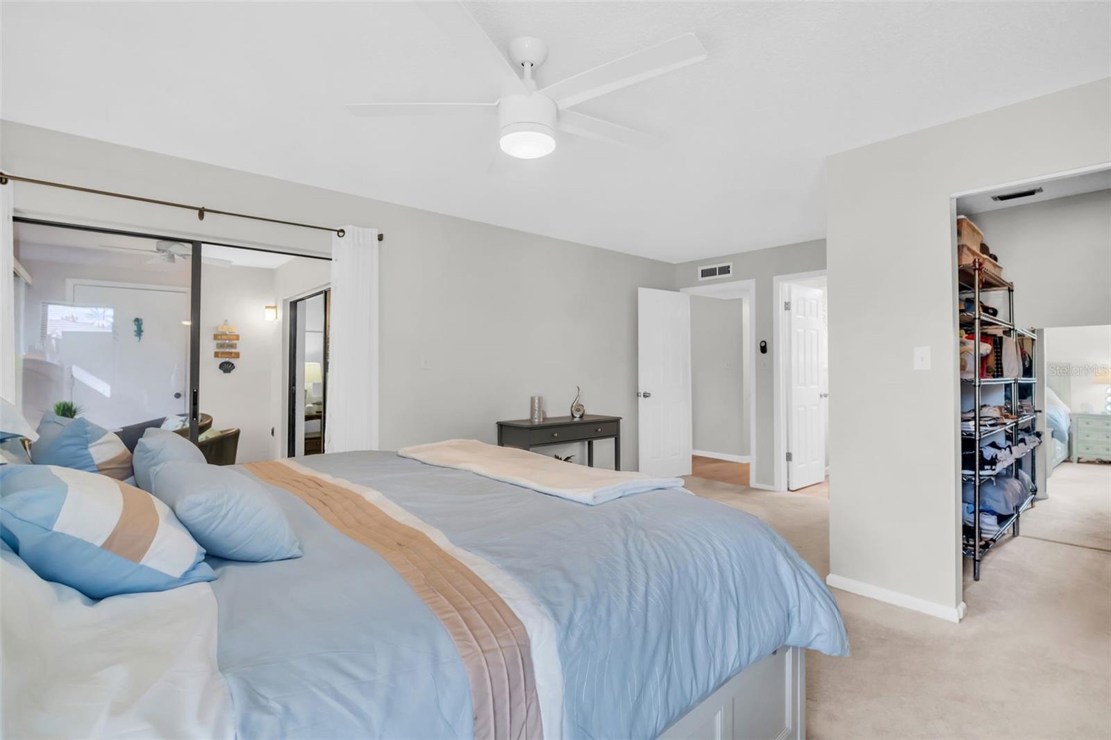 LANDINGS CONDO THE - Residential