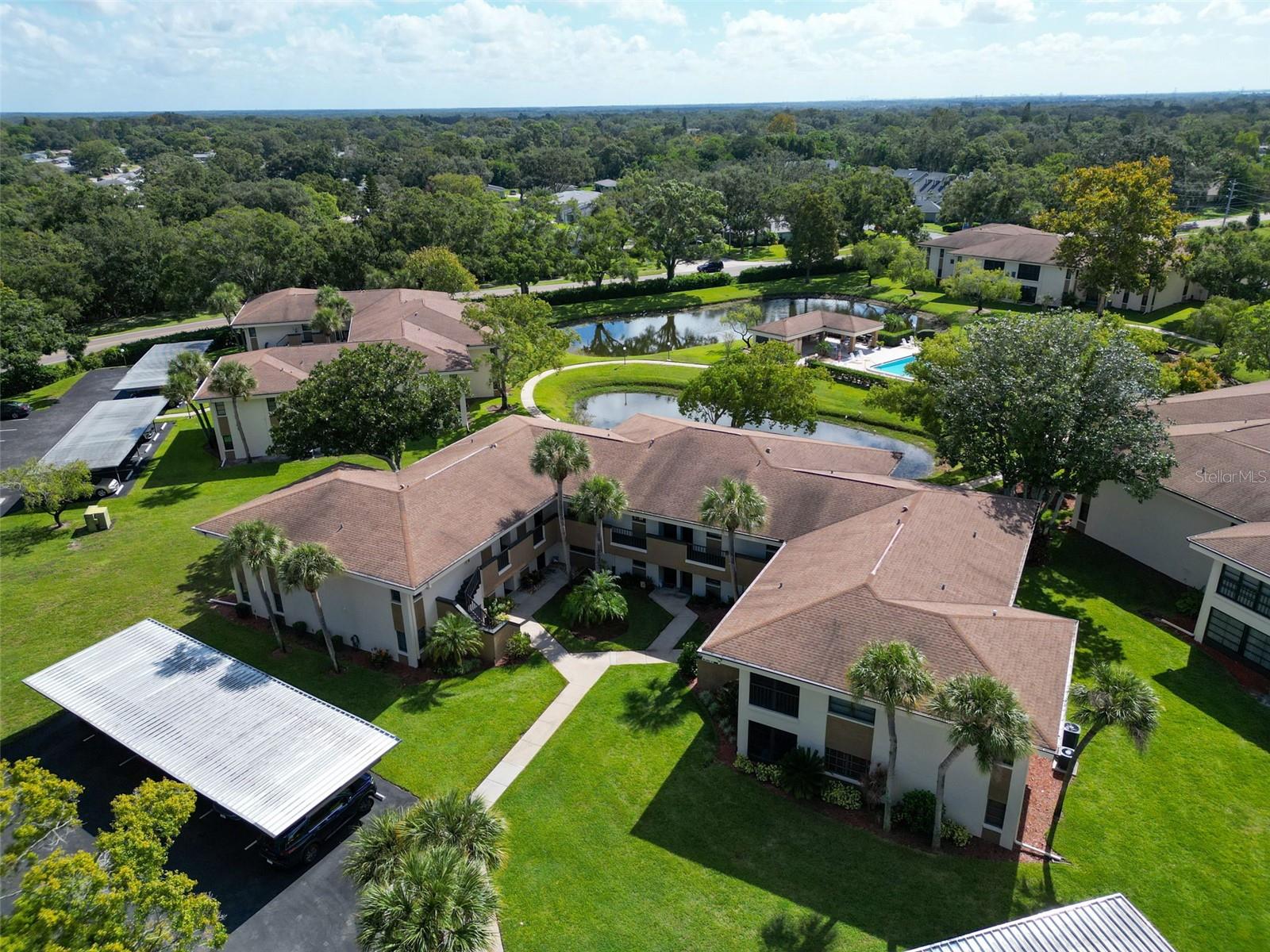 LANDINGS CONDO THE - Residential