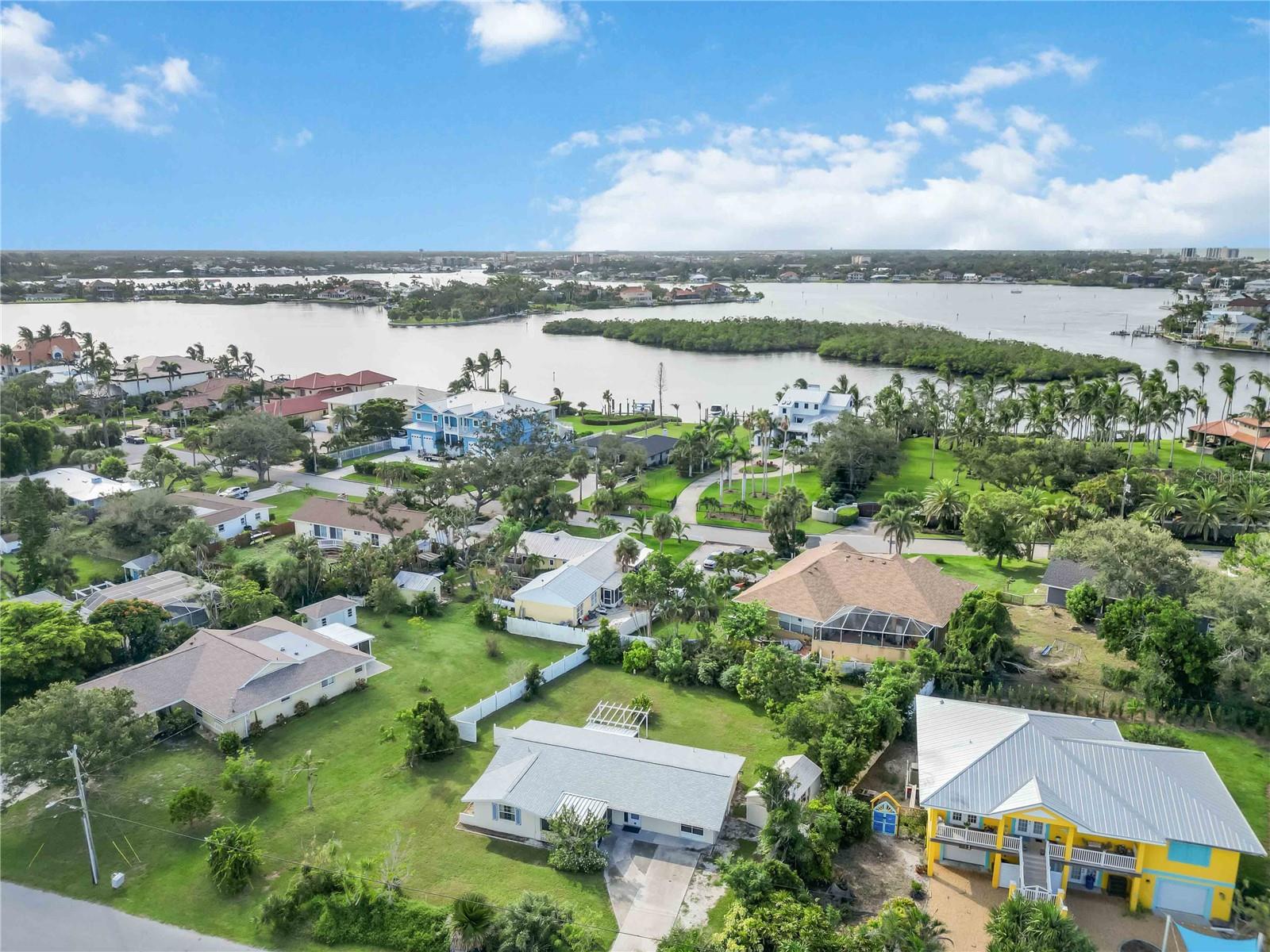 BAY POINT CORR OF - Residential