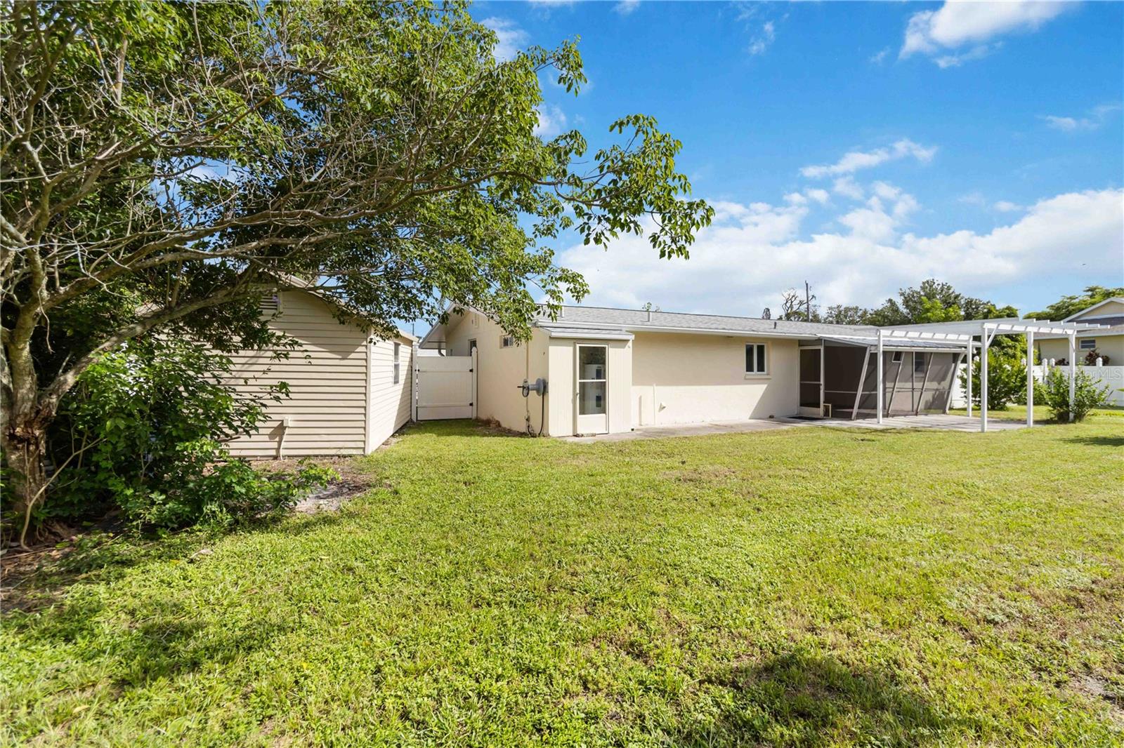 BAY POINT CORR OF - Residential