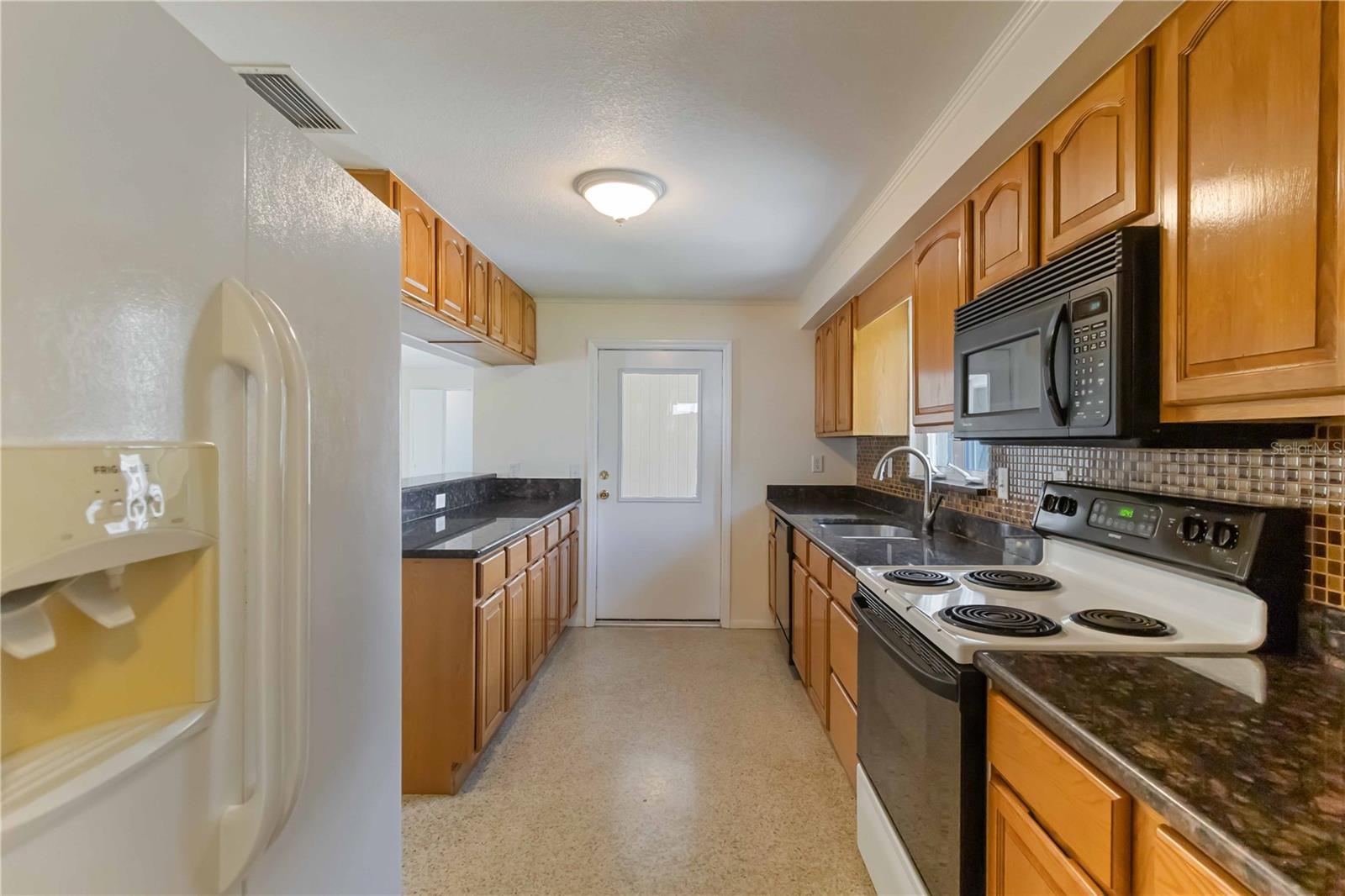 BAY POINT CORR OF - Residential