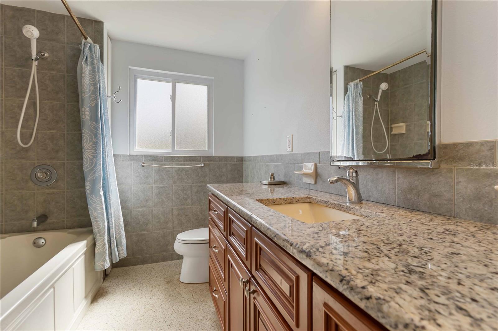 BAY POINT CORR OF - Residential