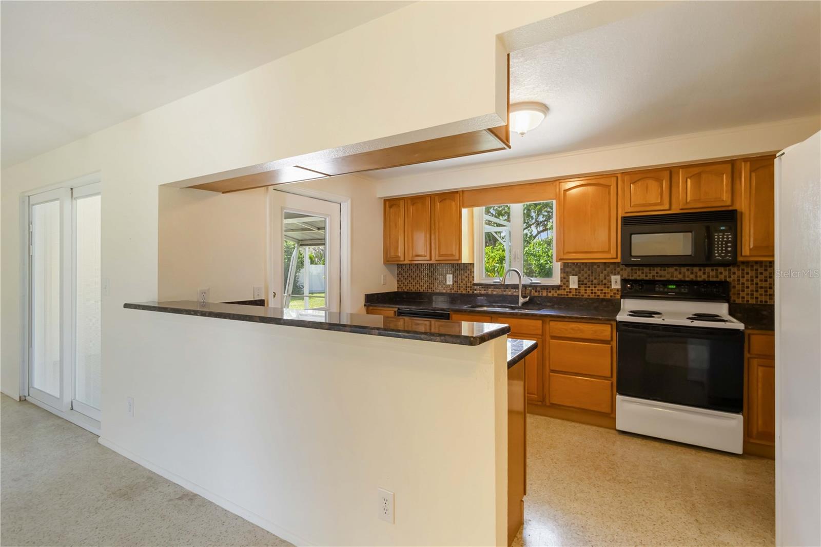 BAY POINT CORR OF - Residential