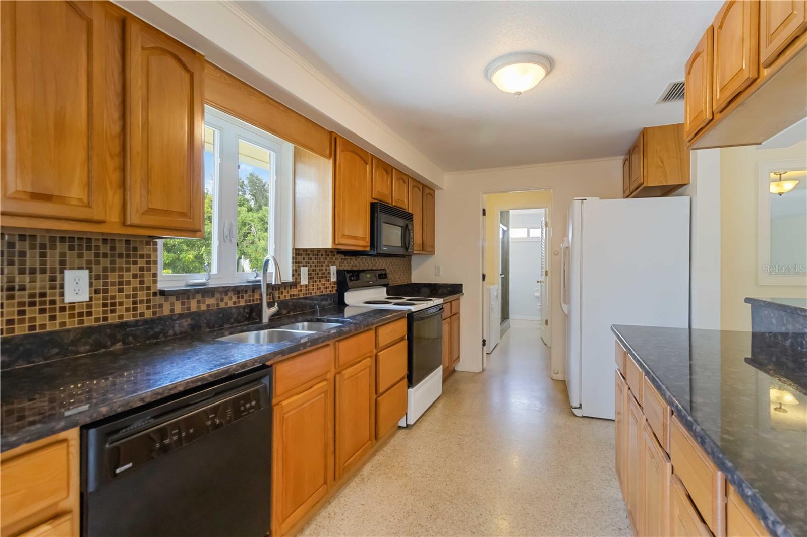 BAY POINT CORR OF - Residential