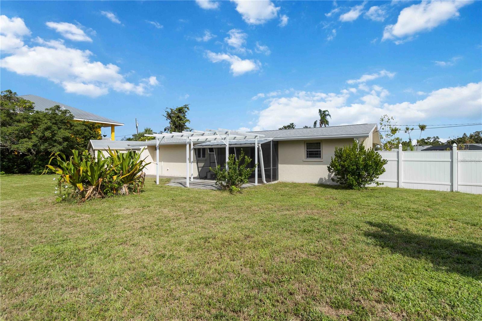 BAY POINT CORR OF - Residential