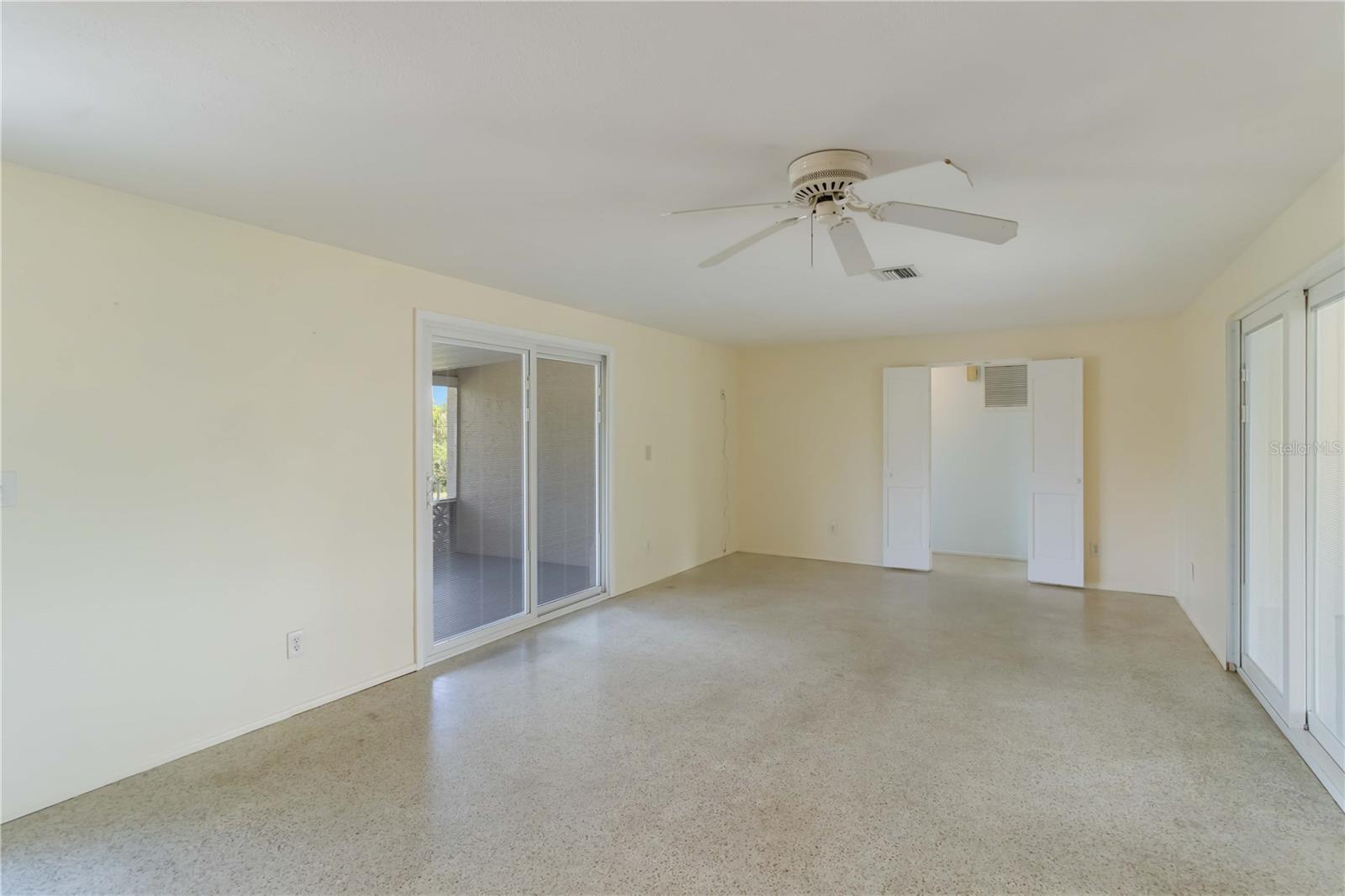 BAY POINT CORR OF - Residential