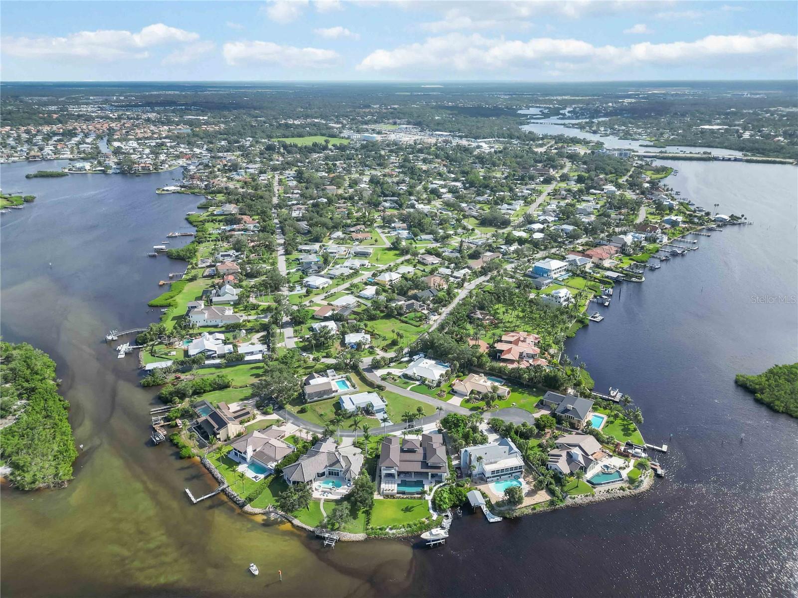 BAY POINT CORR OF - Residential
