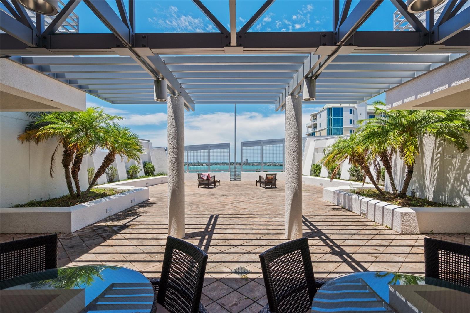 THE SAVOY ON PALM - Residential