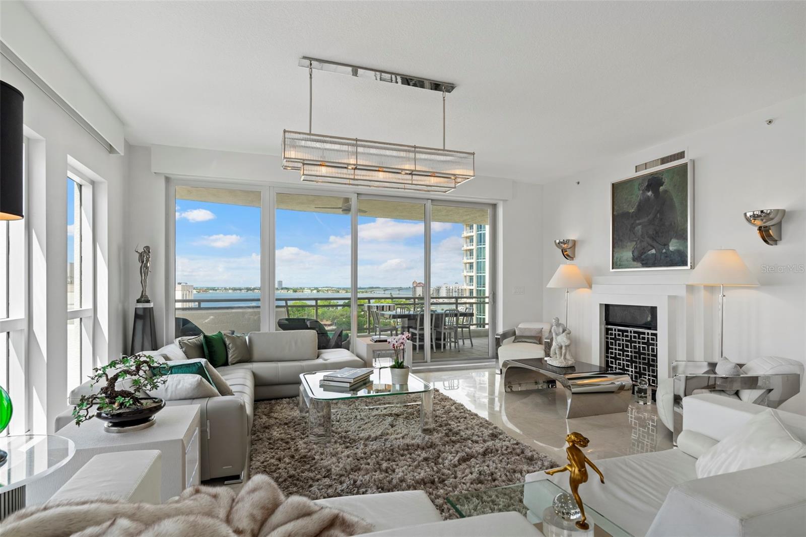 THE SAVOY ON PALM - Residential