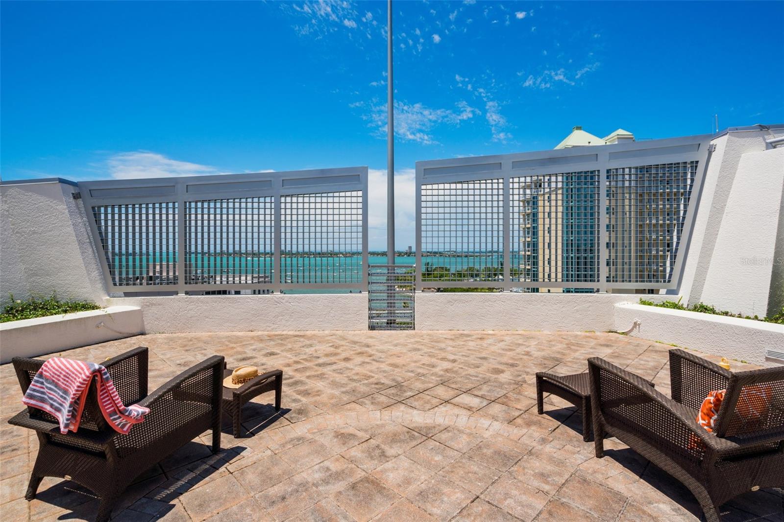 THE SAVOY ON PALM - Residential