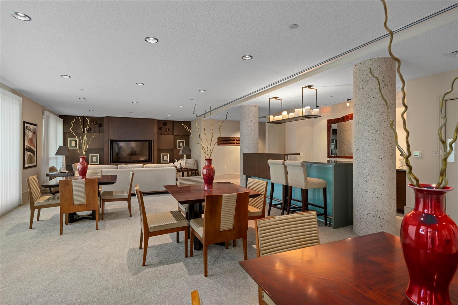 THE SAVOY ON PALM - Residential