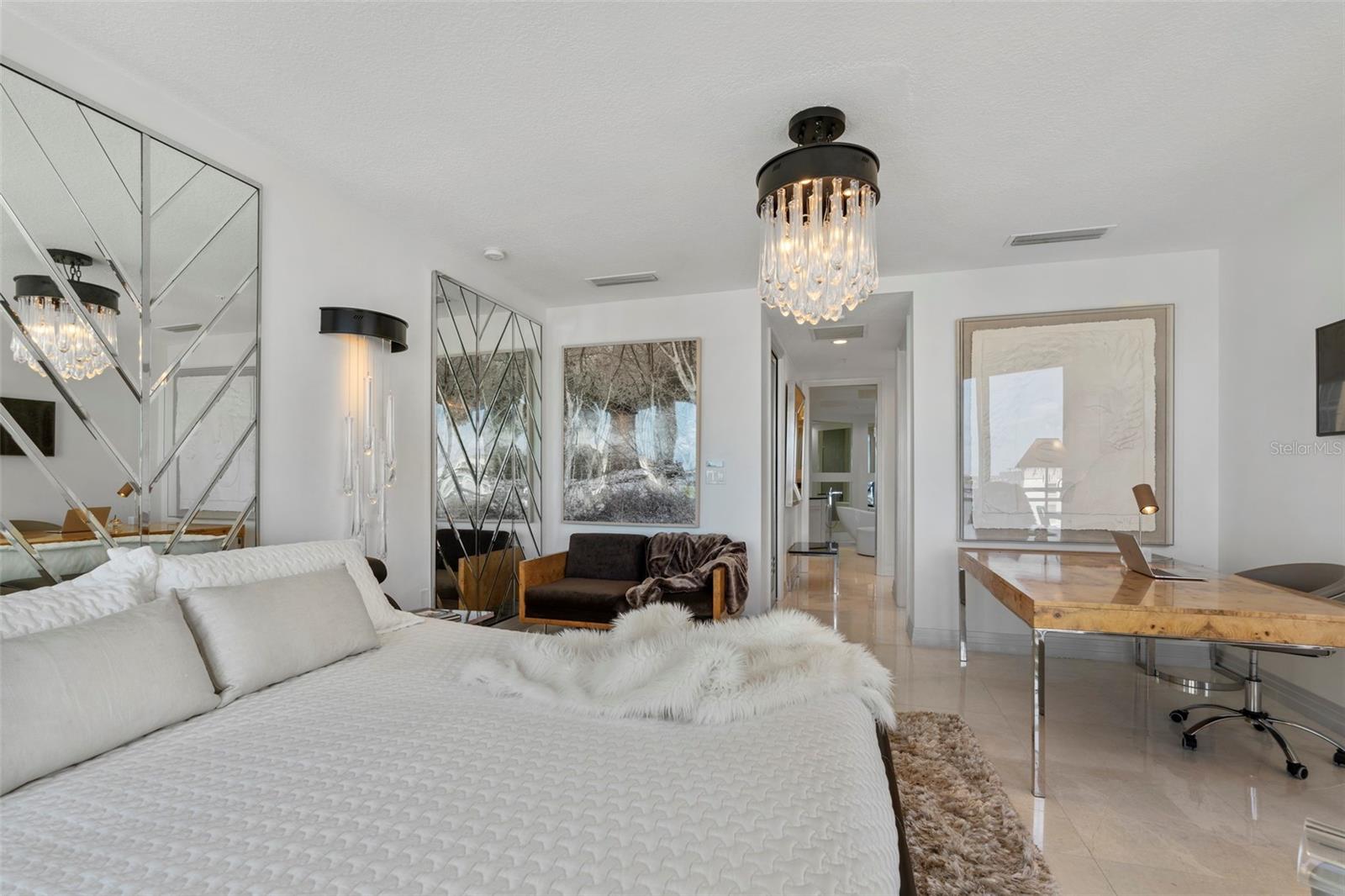 THE SAVOY ON PALM - Residential