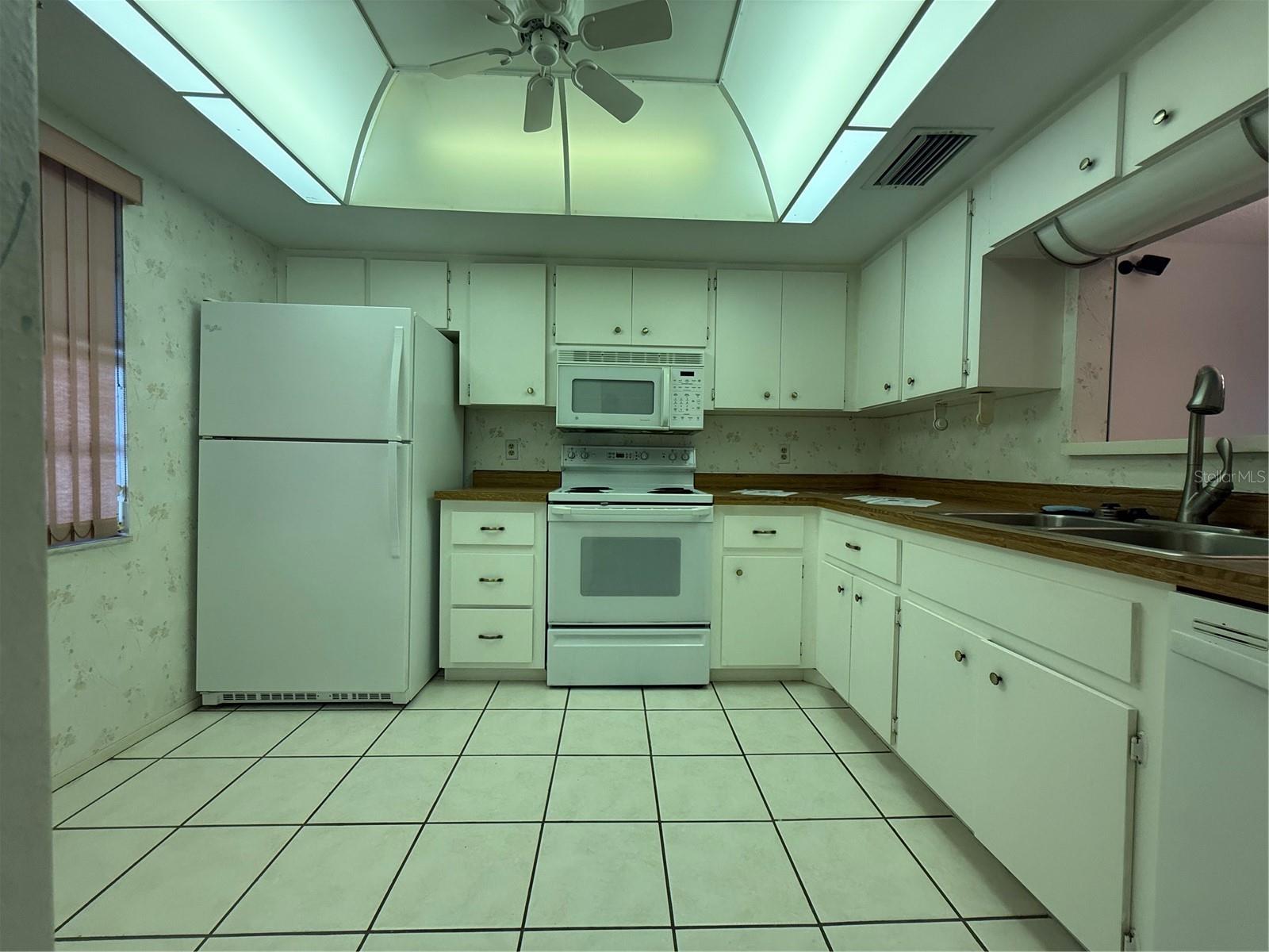 BAYSHORE VILLAGE I - Residential