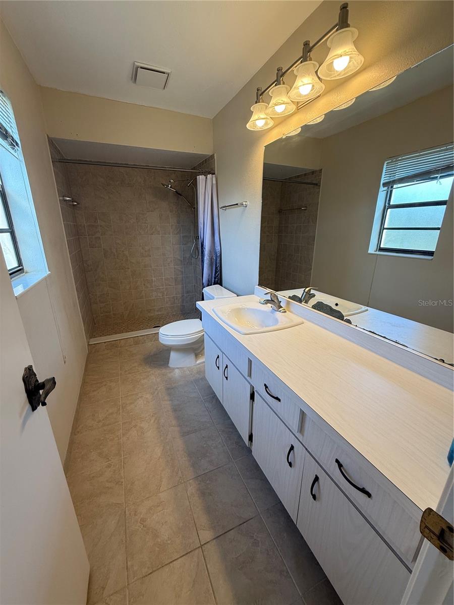 BAYSHORE VILLAGE I - Residential